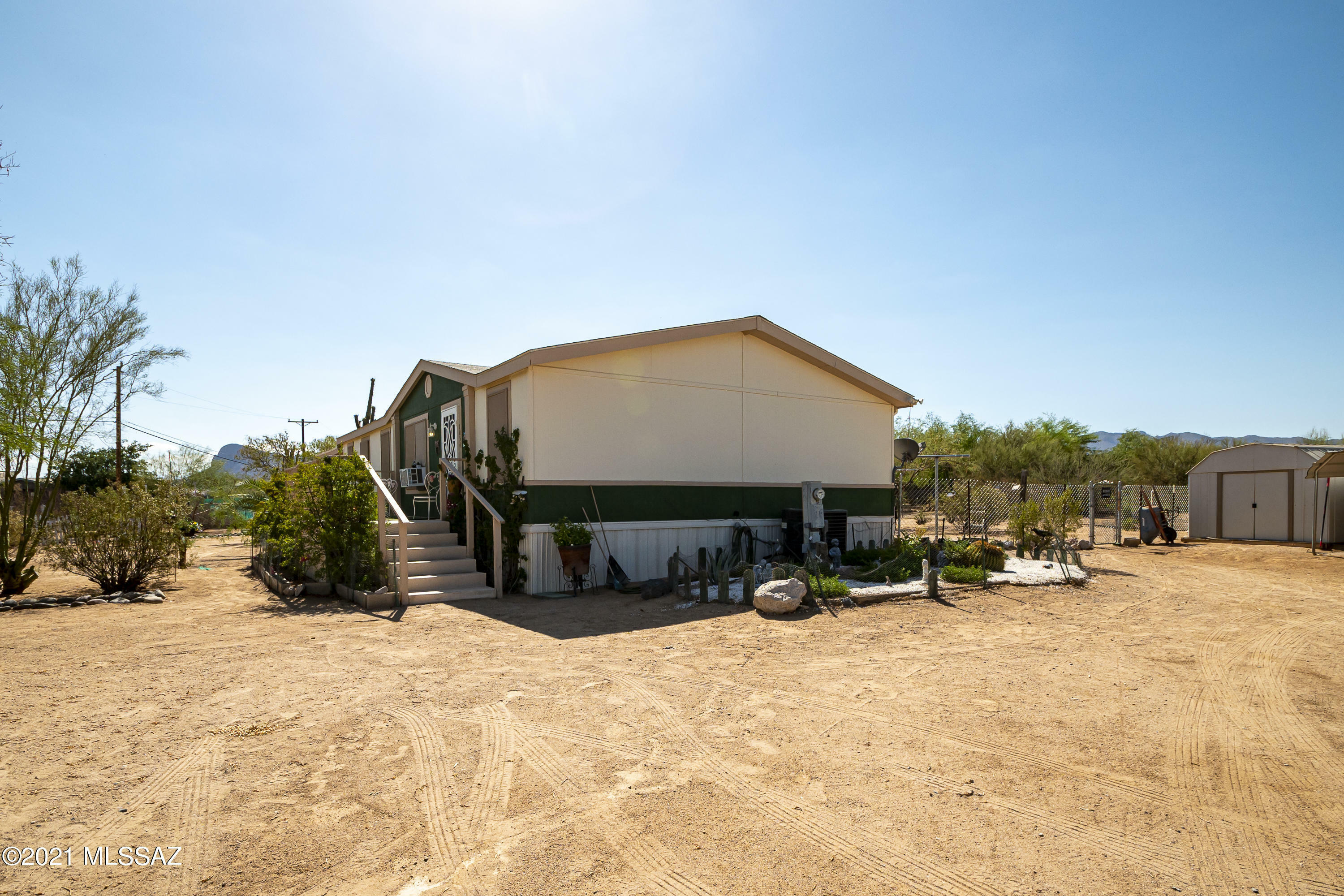 Property Photo: 7054 N Boswell Lane AZ 85743