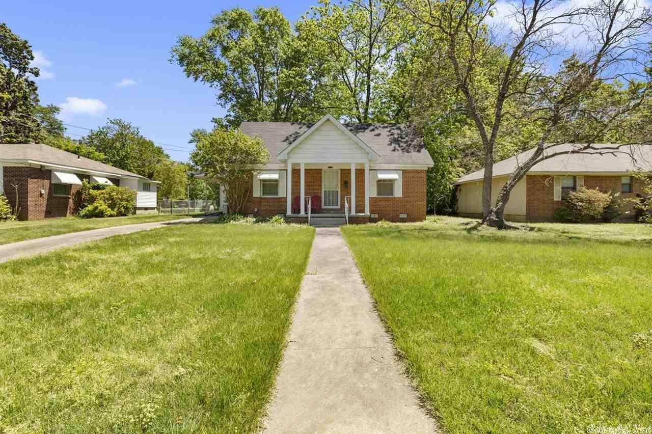 Property Photo:  1122 Mitchell Street  AR 72034 