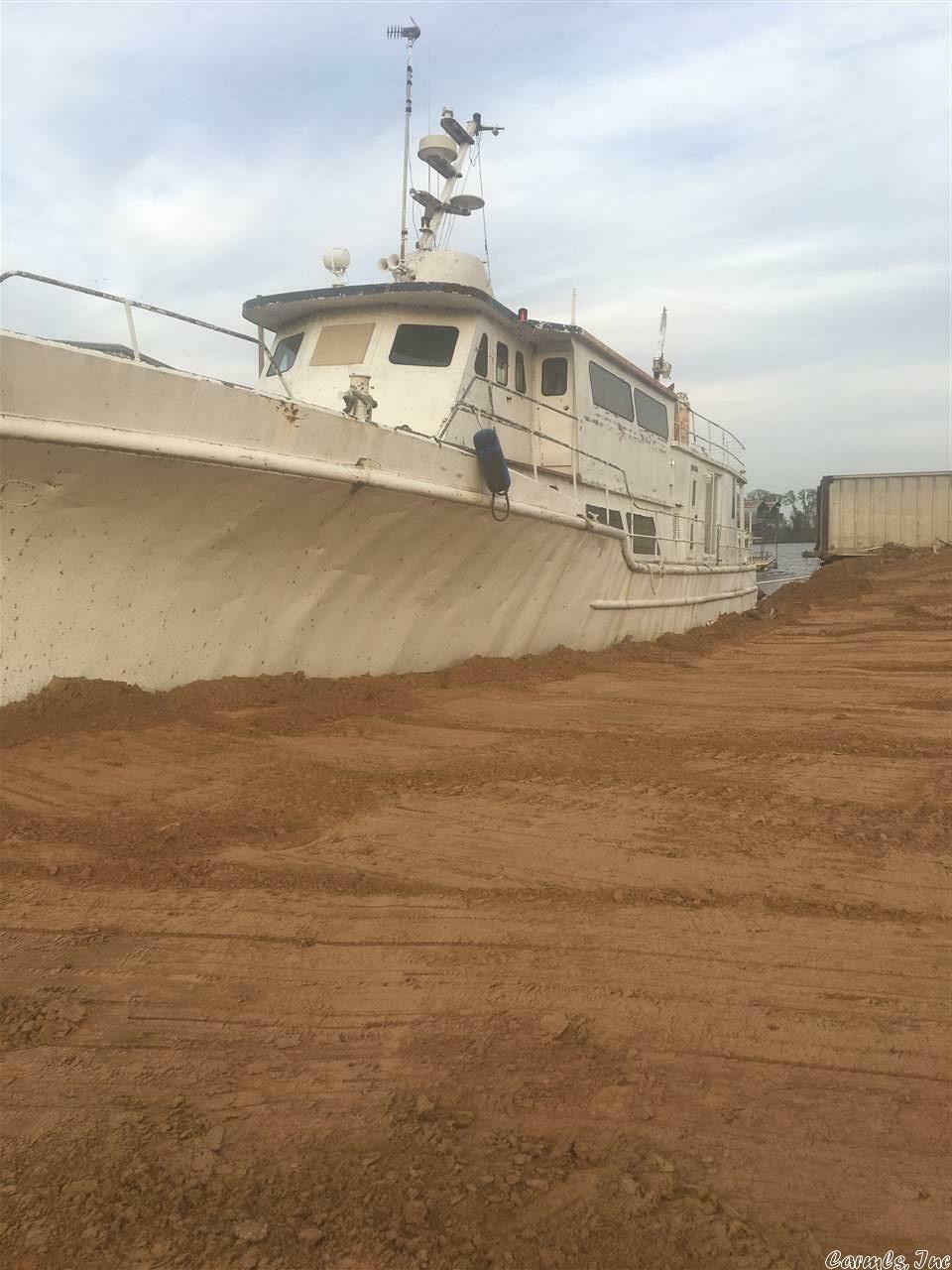 Property Photo: 1700 Island Harbor Marina AR 71602