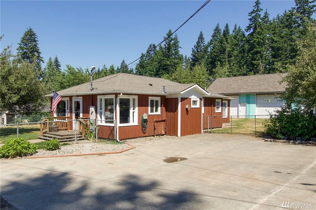 Property Photo: 3811 S Bean Rd WA 98363