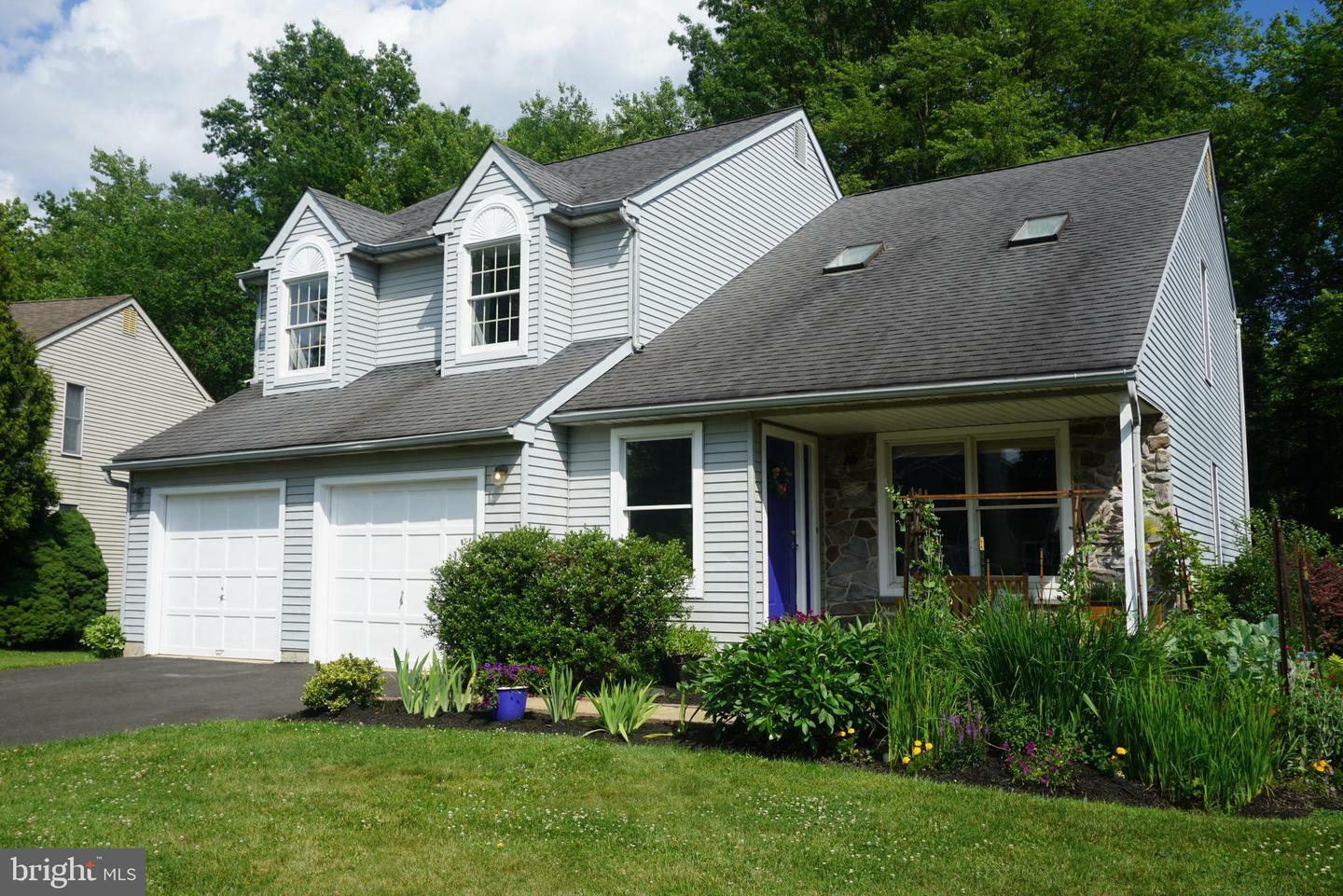 Property Photo:  233 E Fairwood Drive  PA 18914 