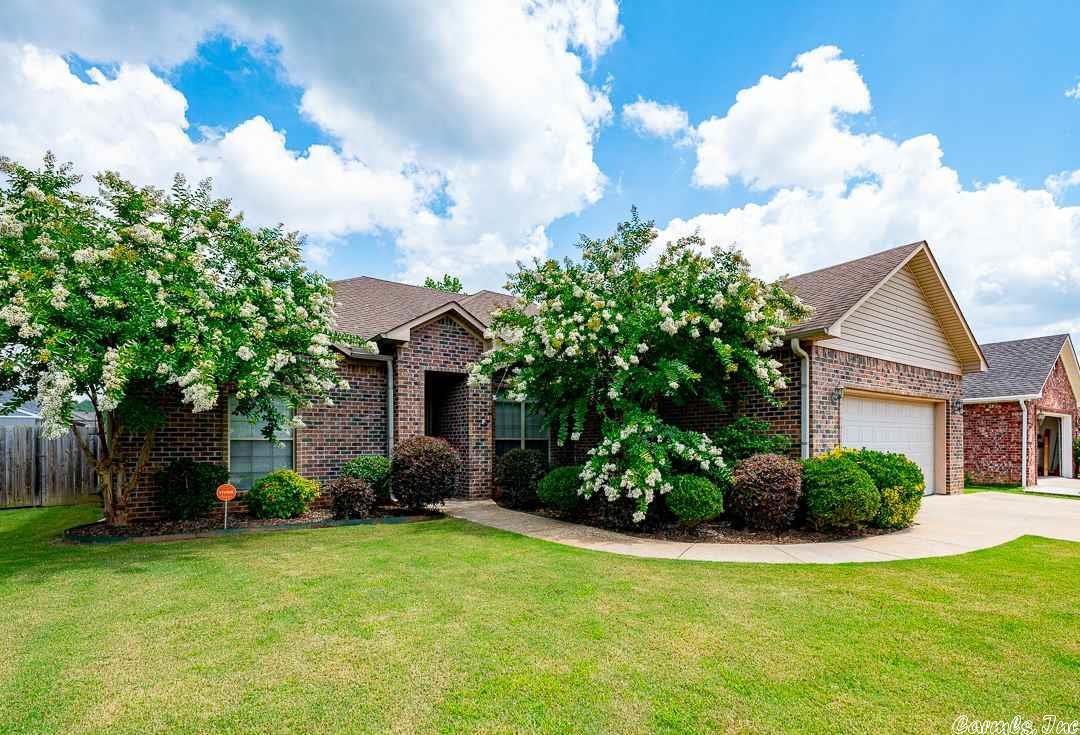 Property Photo: 10 Waterloo Loop AR 72173