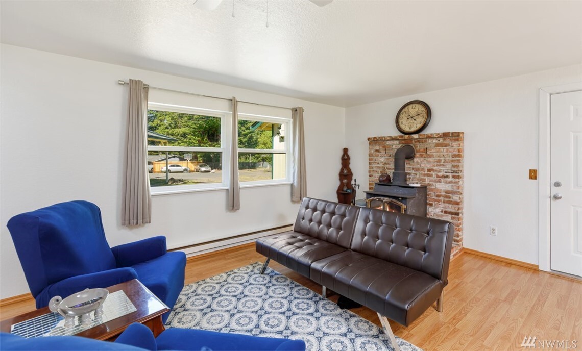 Property Photo:  50 E Rainbow Place  WA 98584 