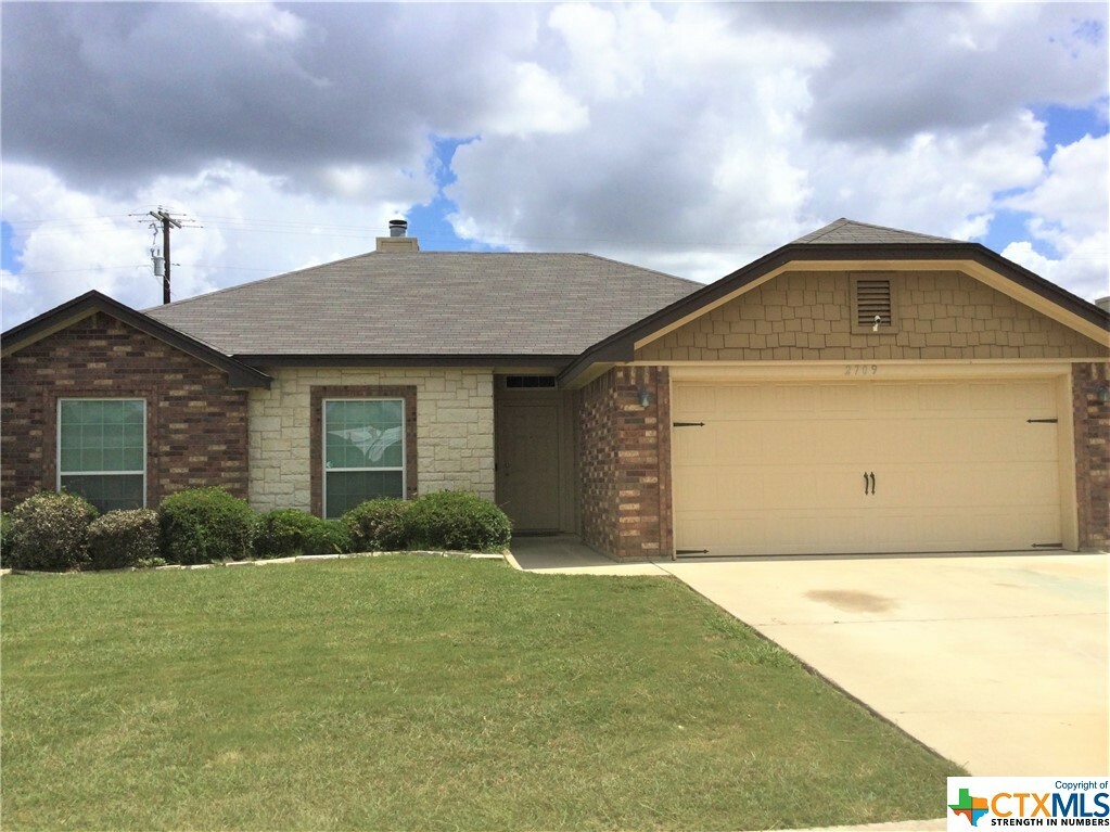 Property Photo:  2709 Montague County Drive  TX 76549 