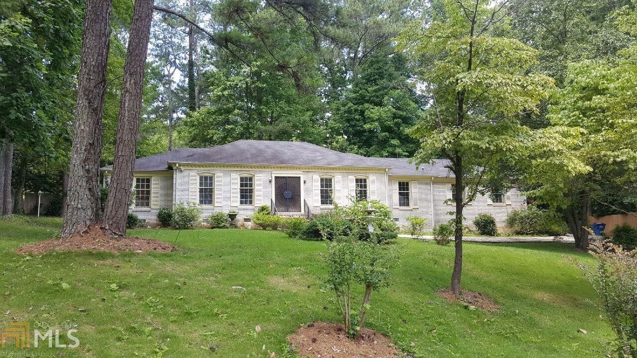 Property Photo:  795 McKenzie Court SW  GA 30311 