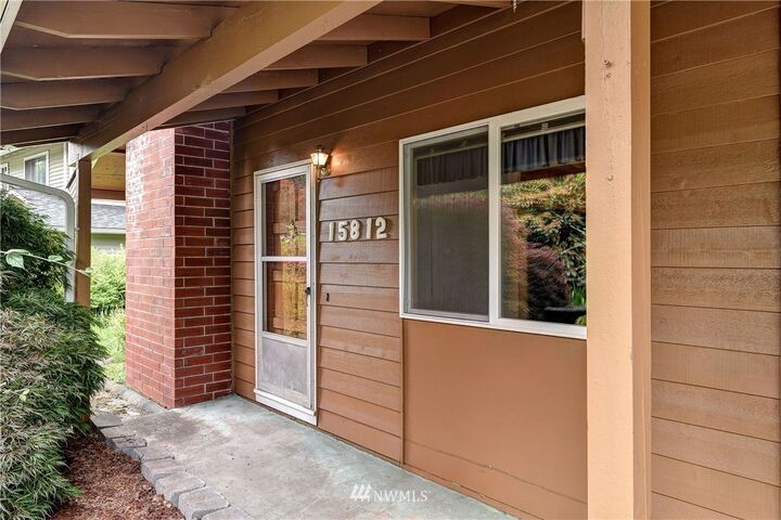 Property Photo:  15812 199th Avenue NE  WA 98077 