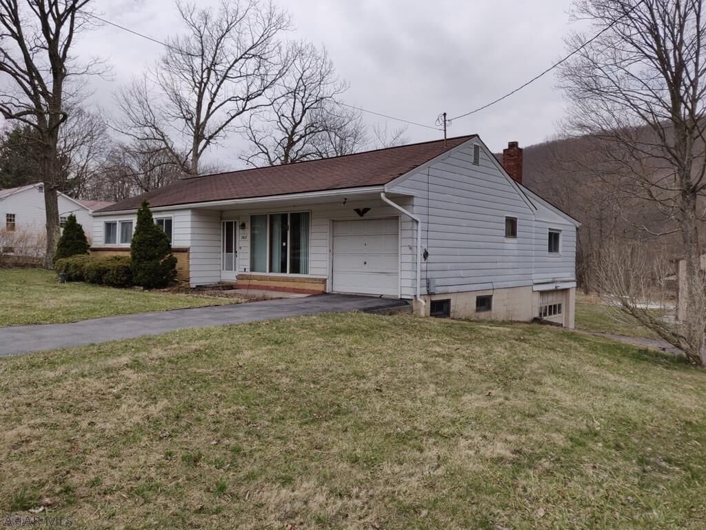 Property Photo: 1837 Raystown Road PA 15537