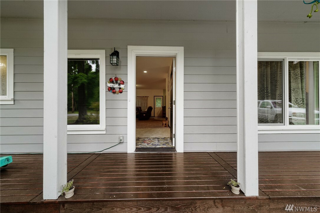 Property Photo: 29326 S South Creek Rd E WA 98338