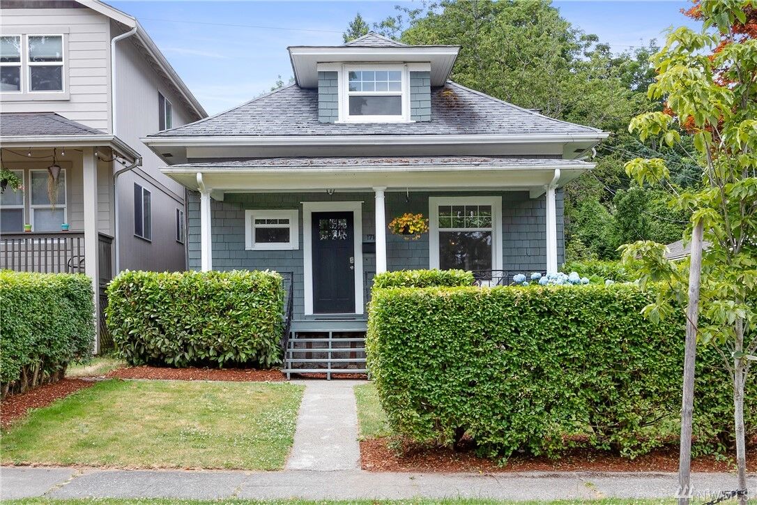 Property Photo: 1716 N Oakes St WA 98406