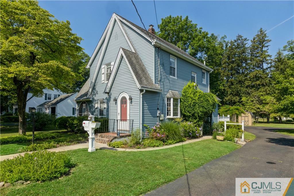 Property Photo:  327 Hazelwood Avenue  NJ 08846 