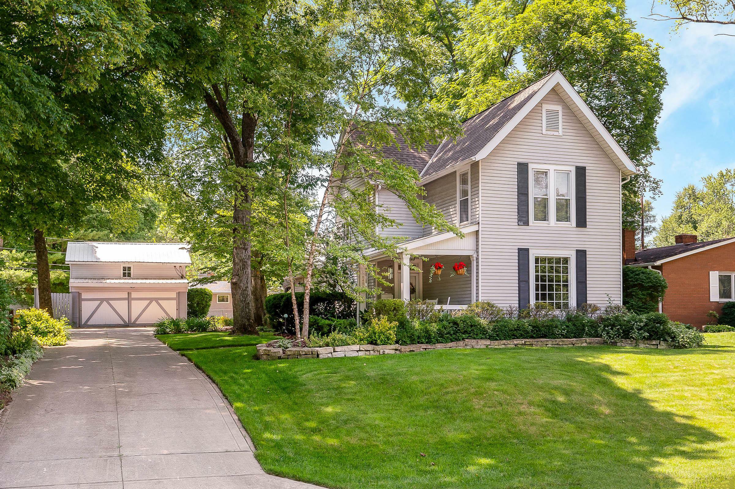 Property Photo: 2459 Fishinger Road OH 43221