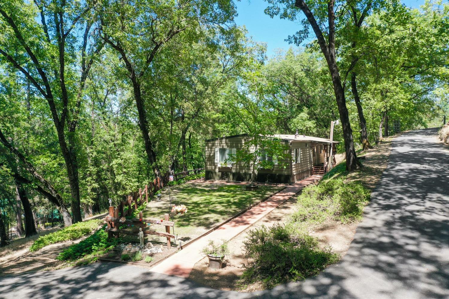 Property Photo:  21681 Dawnridge N Drive  CA 95713 