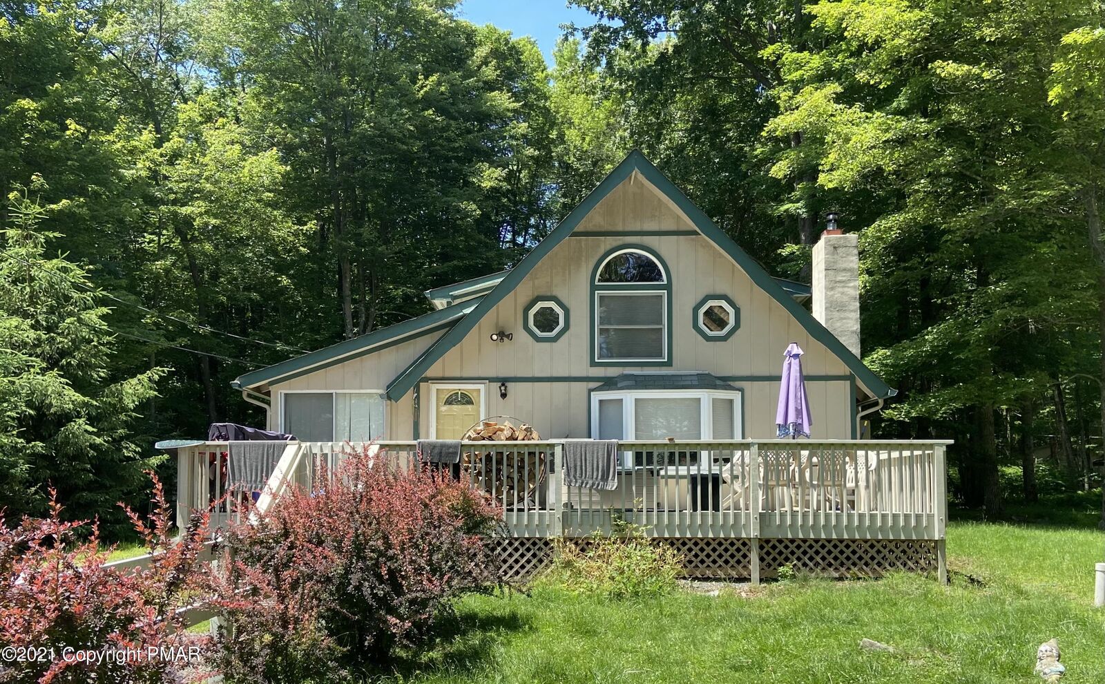 Property Photo: 7825 Lake Shore Drive PA 18347