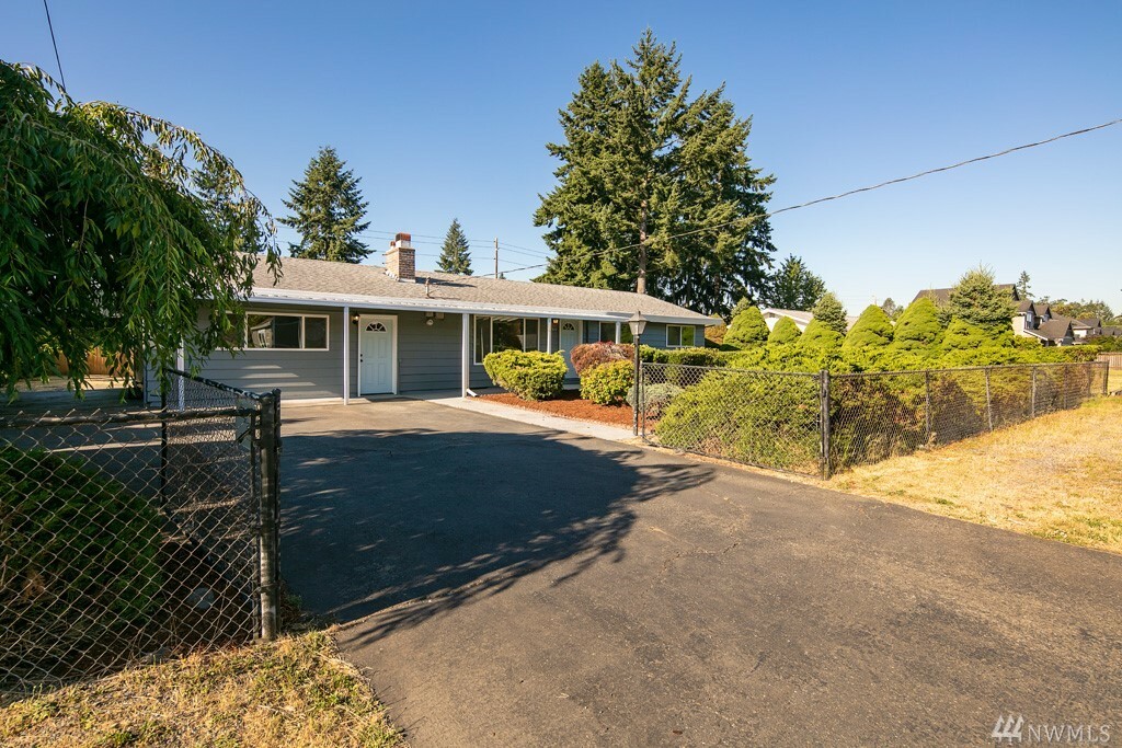 Property Photo:  9012 Moreland Ave SW  WA 98498 