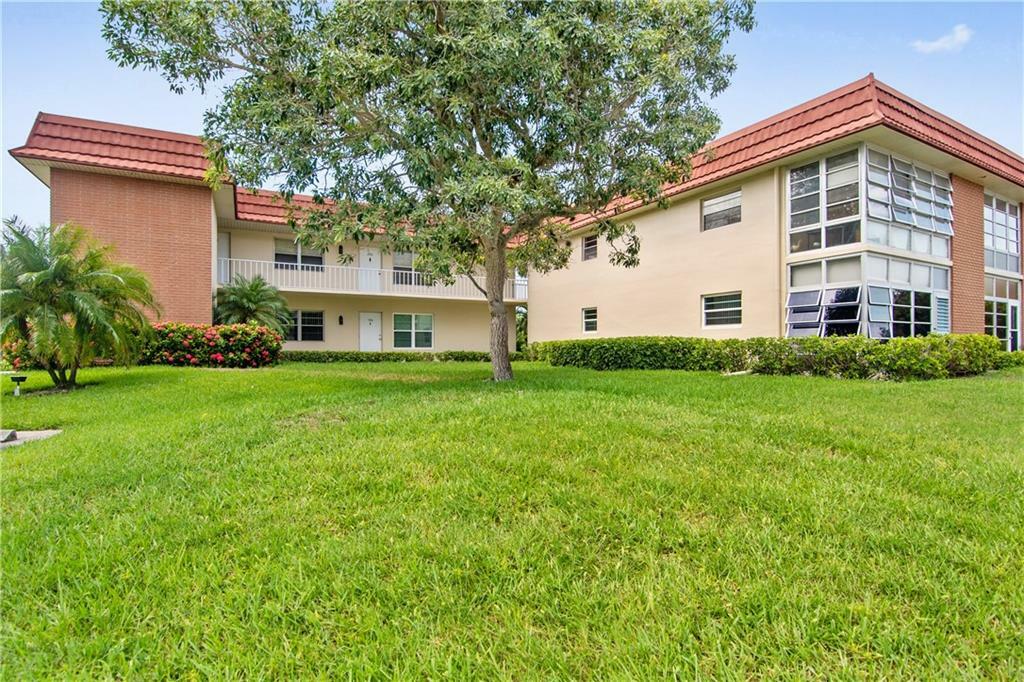 Property Photo:  42 Woodland Drive 102  FL 32962 