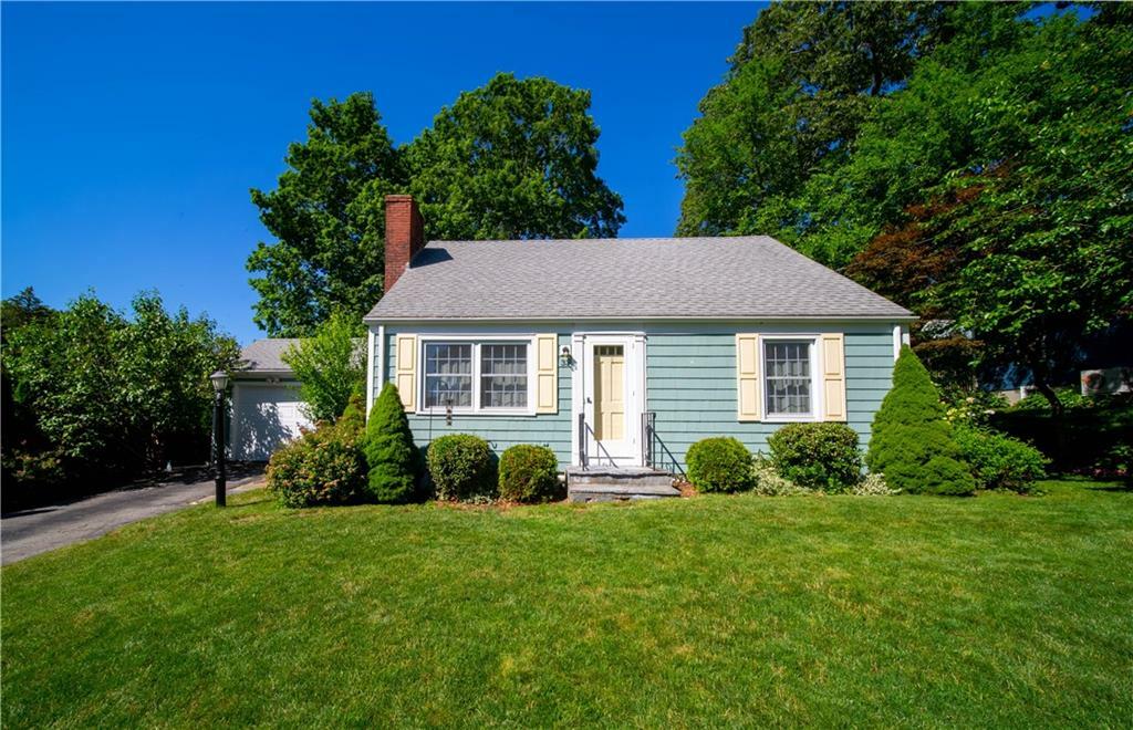 Property Photo:  33 Birch Glen Av  RI 02886 