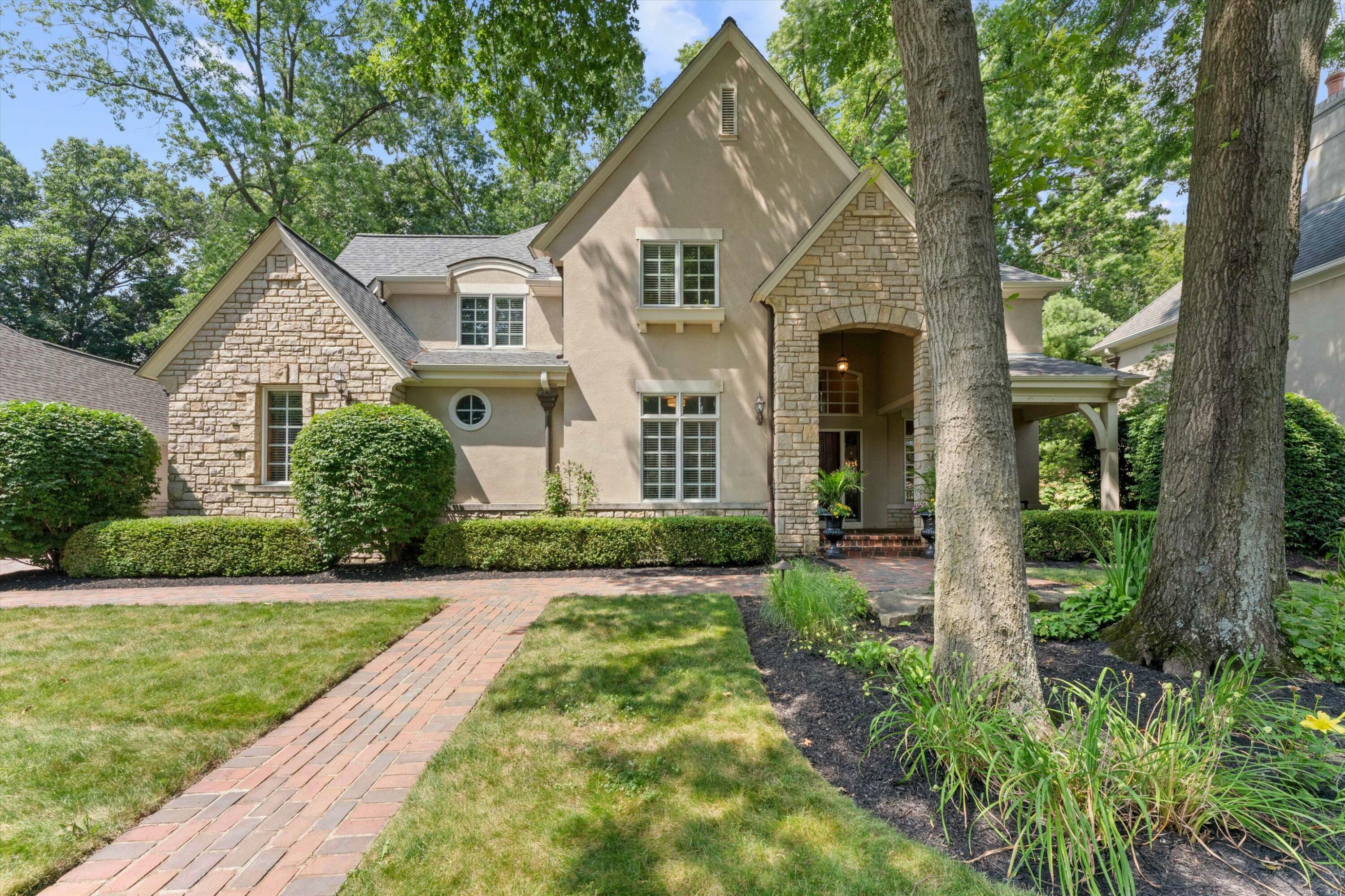 Property Photo: 7846 Jonell Square OH 43054