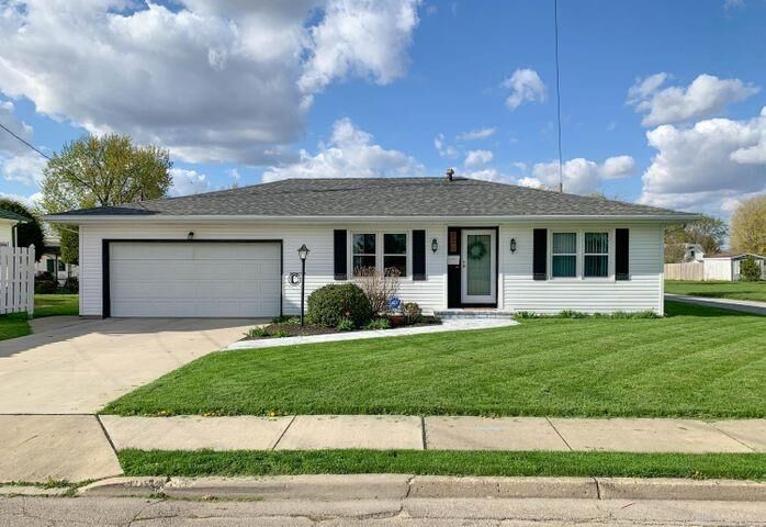 Property Photo: 520 Gwynne Street OH 43078