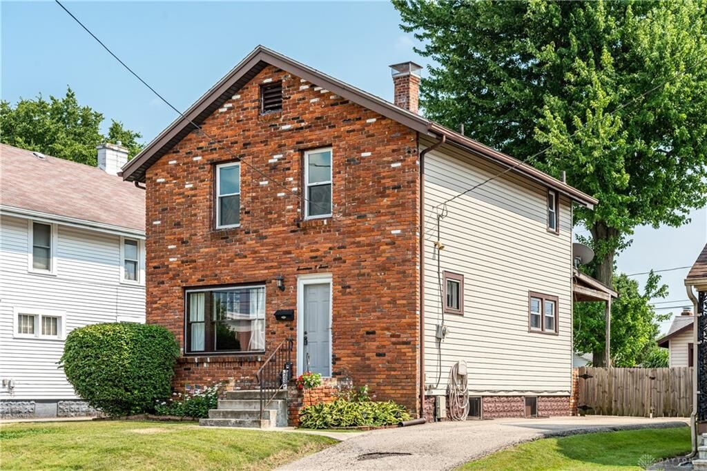 Property Photo: 1707 Maiden Lane OH 45504