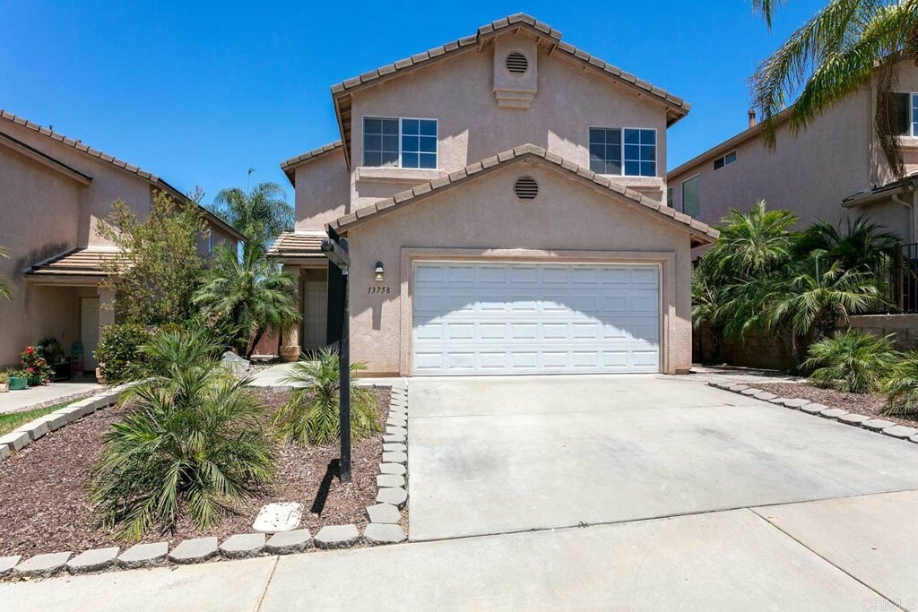 Property Photo:  13758 Gateway View Drive  CA 92021 