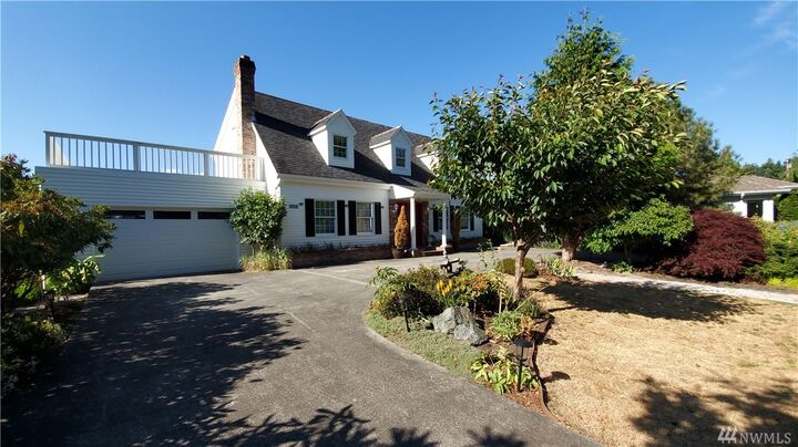 Property Photo:  1027 N Sunset Dr  WA 98282 