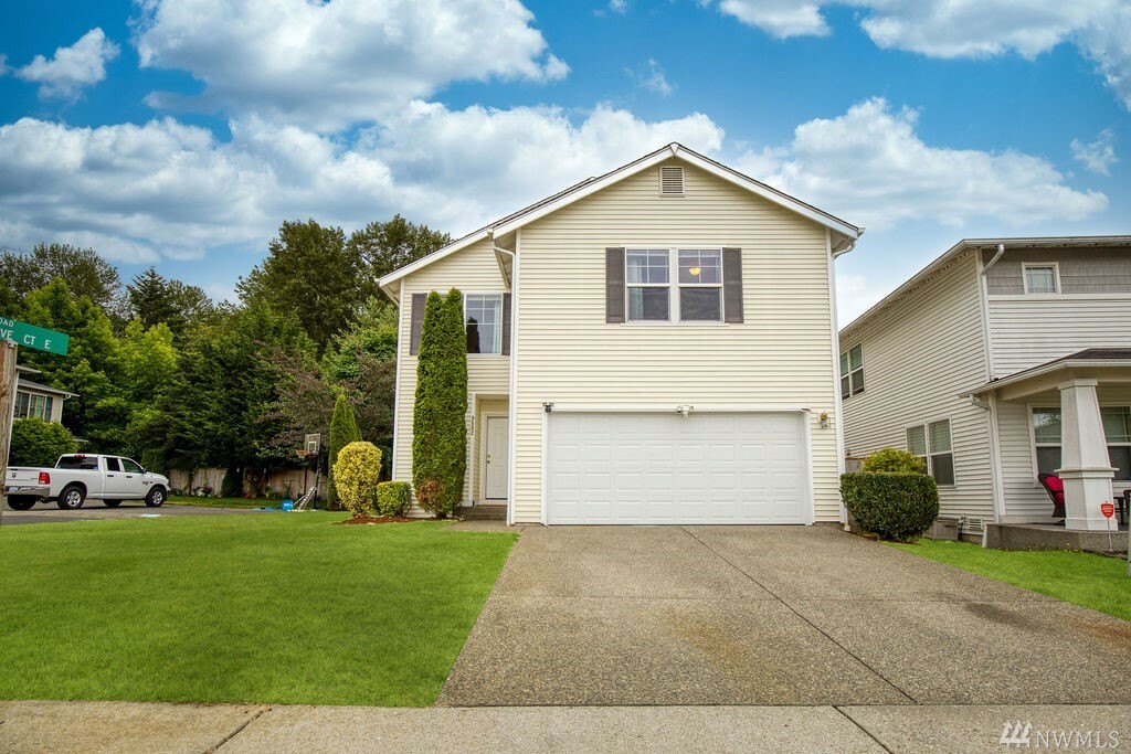 Property Photo:  9562 187th St Ct E  WA 98375 