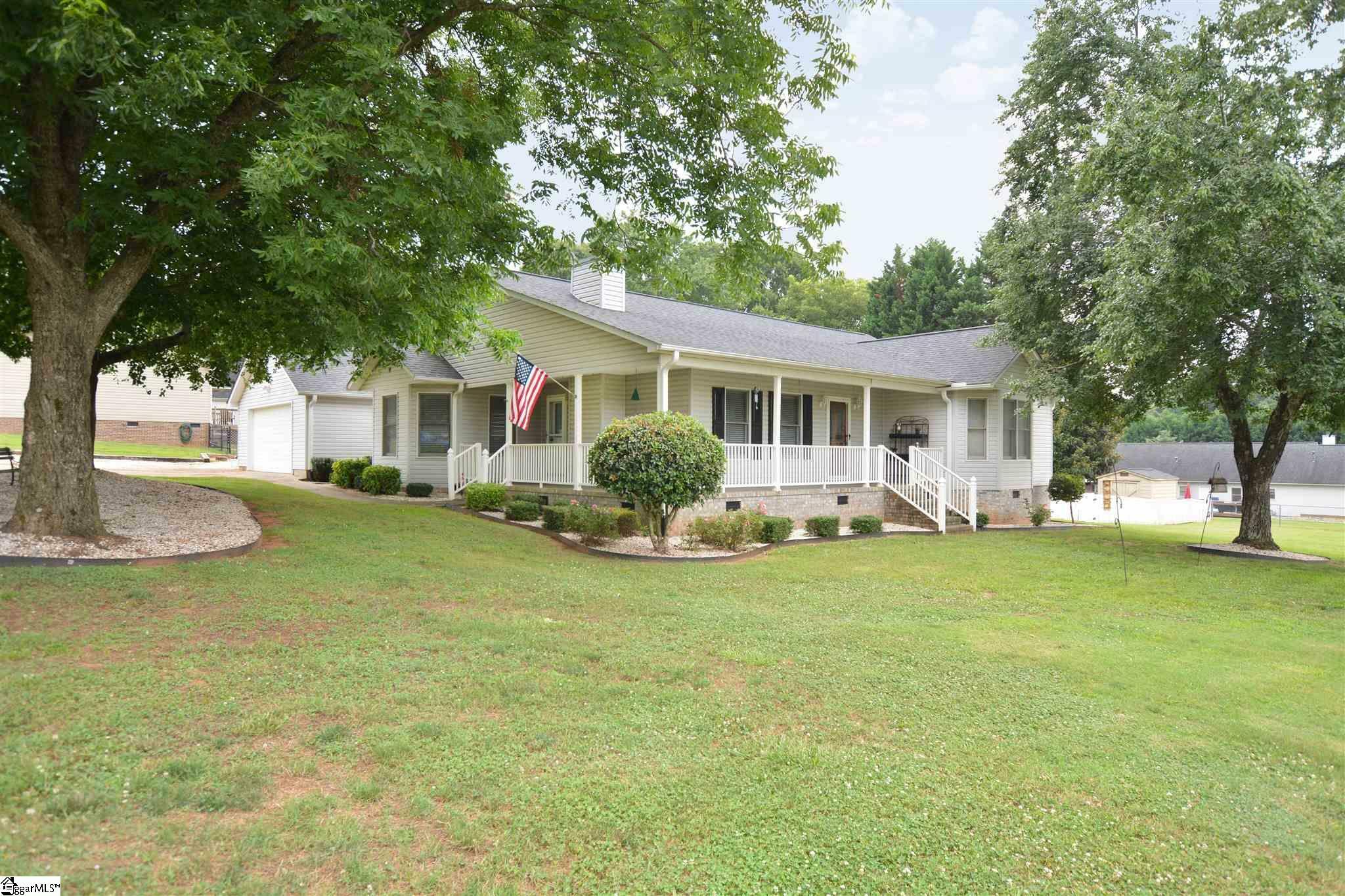 Property Photo:  100 Wildmarsh Drive  SC 29673 