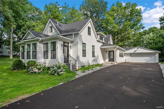 Property Photo: 926 Belleville Street 62254