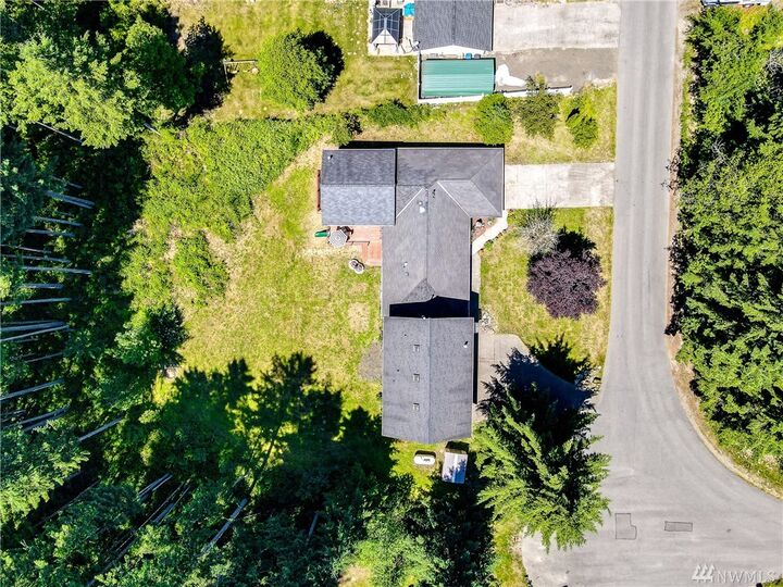 Property Photo: 9560 Emerald Dr SE WA 98367