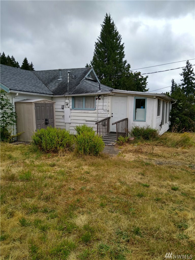 Property Photo:  1911 Laurel St  WA 98584 