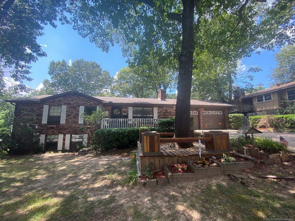 Property Photo:  1202 S Maple Avenue  OK 74464 