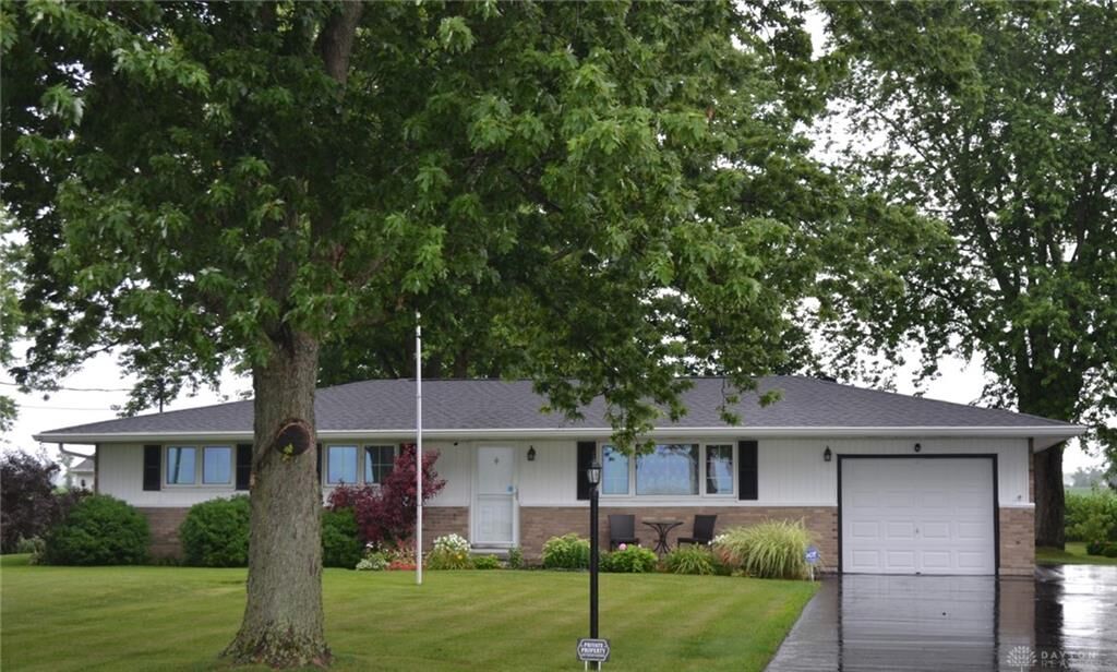 Property Photo: 900 Bowman Road OH 45505