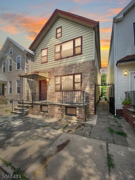 Property Photo:  229 Elm St  NJ 07105 