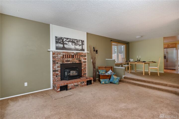 Property Photo: 633 NW Cathlamet Dr WA 98277