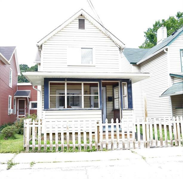 Property Photo:  8 Greenwich St  PA 15065 