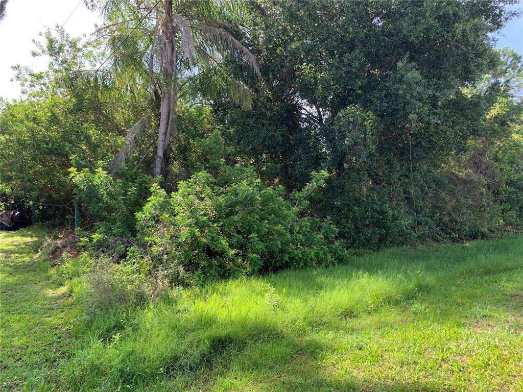 Property Photo: 11667 Oceanspray Boulevard FL 34224