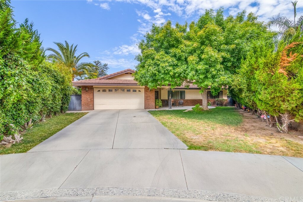 Property Photo:  4131 Annelies Circle  CA 92544 