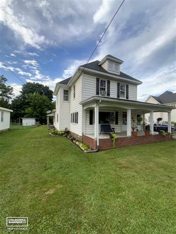Property Photo: 3 Park Ave MI 48097