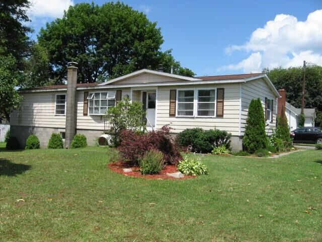 Property Photo: 4275 State Route 711 PA 15658