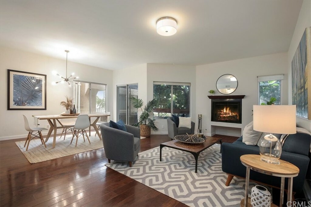 Property Photo: 11831 Courtleigh Drive 103 CA 90066