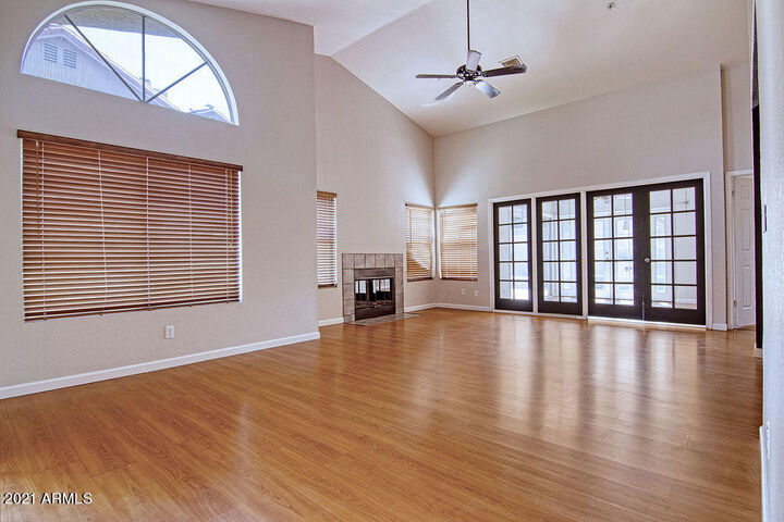 Property Photo: 13560 N 92nd Place AZ 85260
