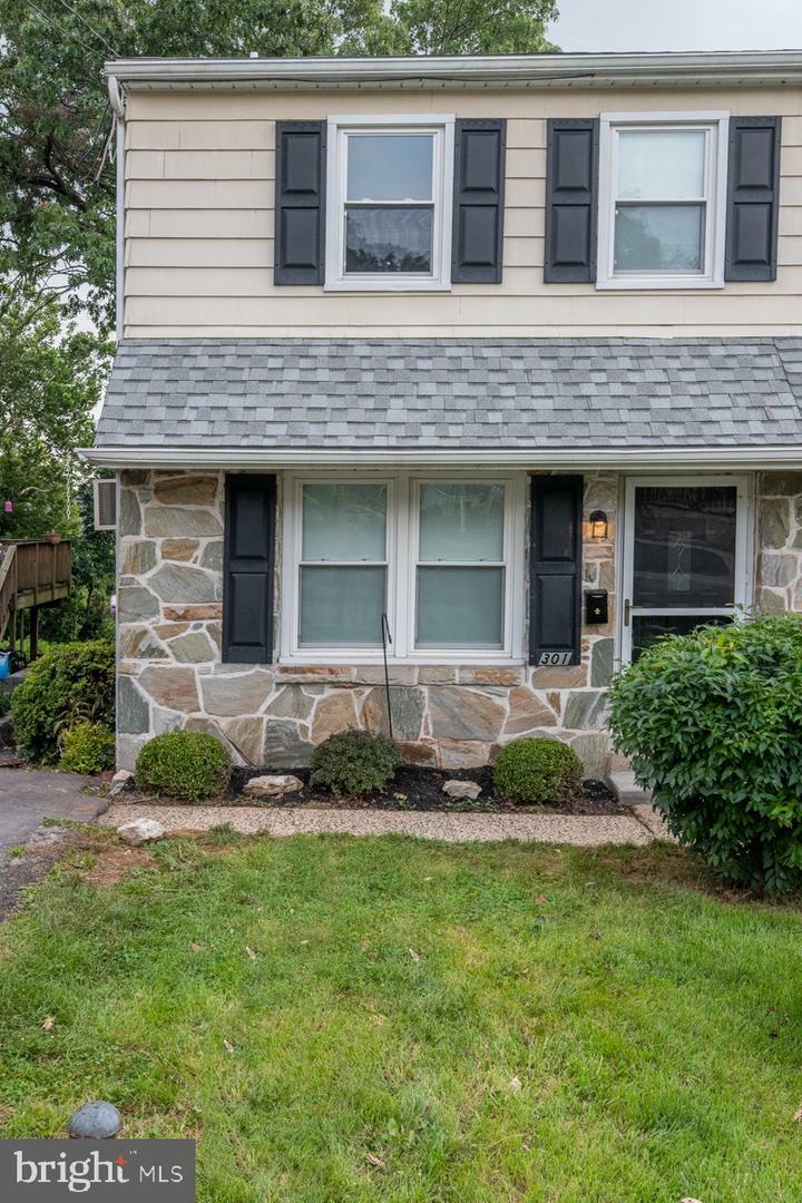 Property Photo:  301 N 3rd Avenue  PA 19468 