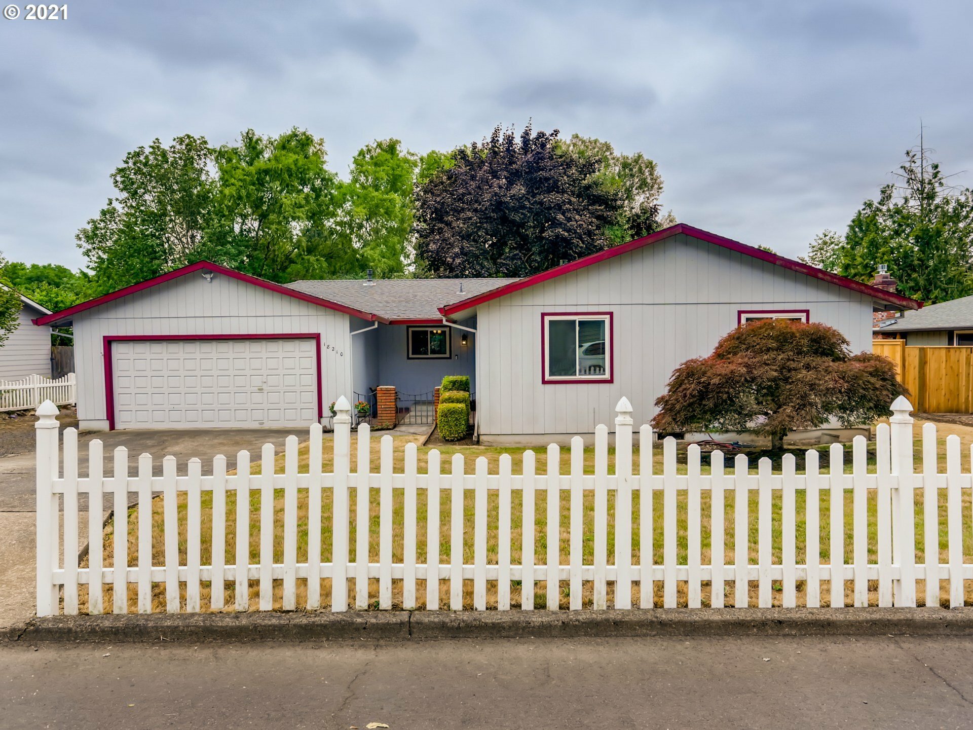 Property Photo:  18210 SW Madeline St  OR 97078 