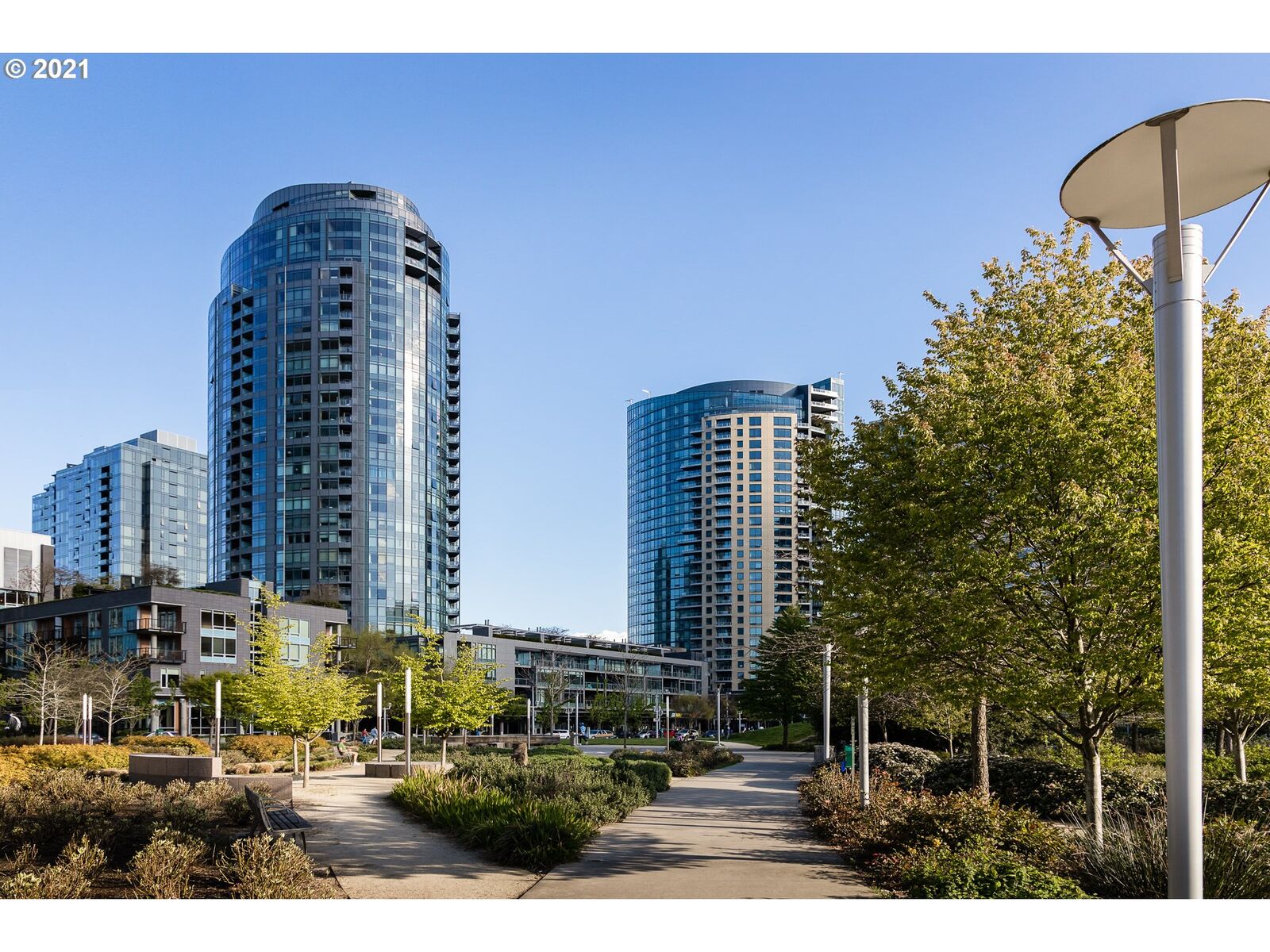 Property Photo:  3601 S River Pkwy 2208  OR 97239 