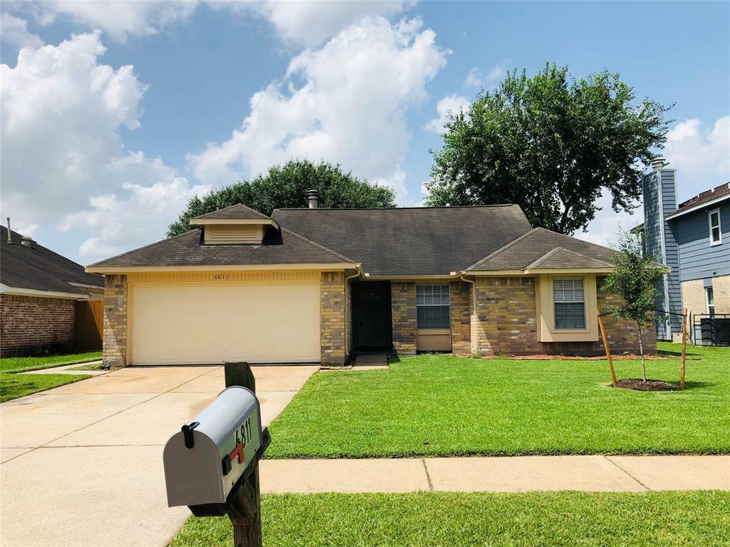 Property Photo:  6811 Redding Springs Lane  TX 77086 