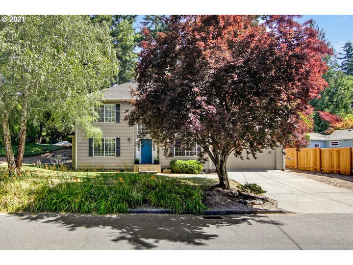 4742 SW 53rd Ave  Portland OR 97221 photo