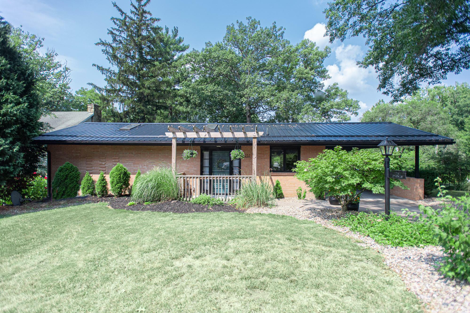 Property Photo: 1257 Edward Lane OH 43701