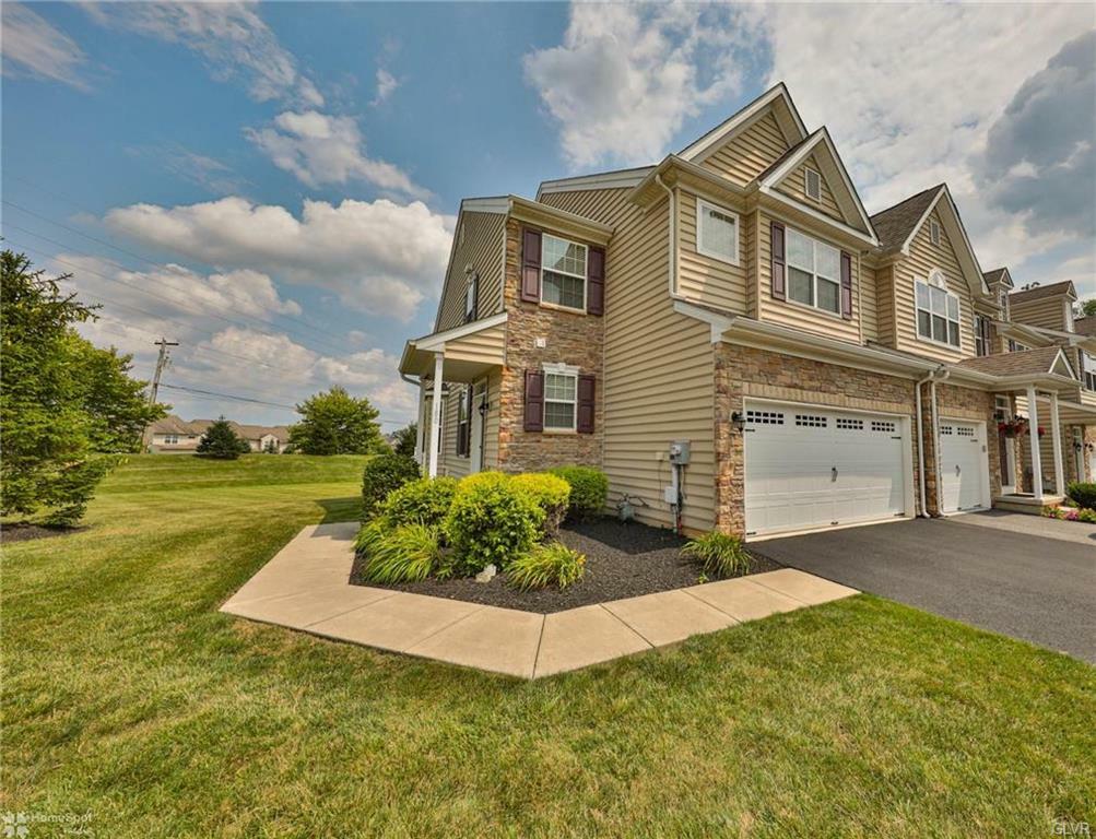180 Redclover Lane  Upper Macungie Twp PA 18104 photo