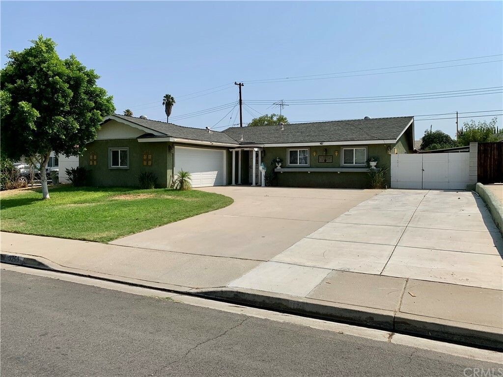 Property Photo:  3253 Wickham Drive  CA 92503 