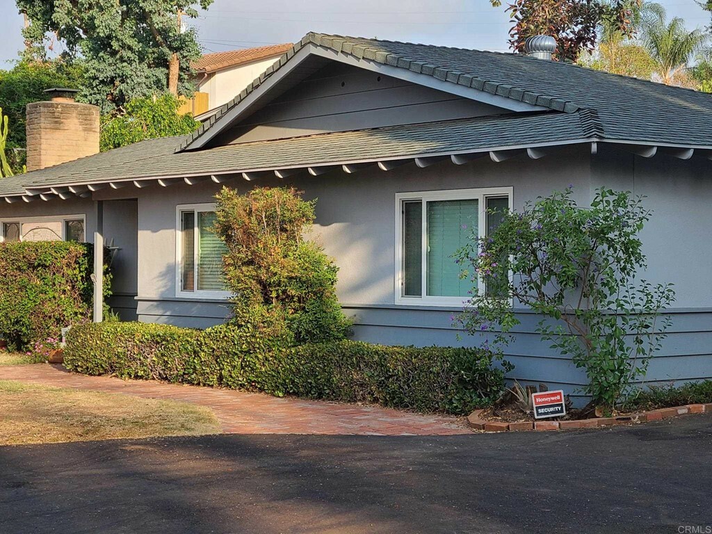 Property Photo:  2053 Sunset Drive  CA 92025 